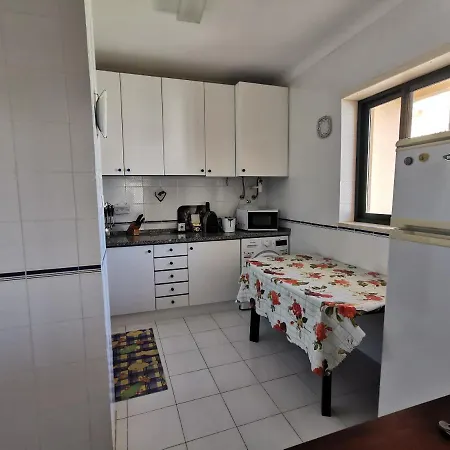 Terrain De Tennis/piscine 800m De La Appartement