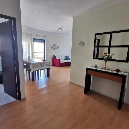 Terrain De Tennis/piscine 800m De La דירה