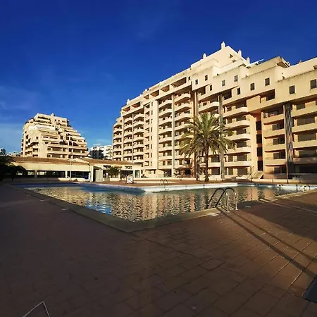 Terrain De Tennis/piscine 800m De La * פורטימאו